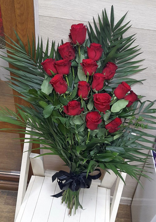 16 роз на похороны фото